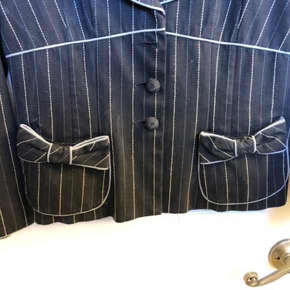 Nanette Lepore Vintage-Style Suit, skirt size 6,  jacket size 8 Petite, fabric? - Picture 9 of 12